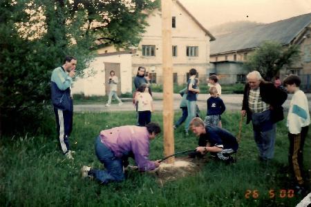 Kácení máje + hasičská soutěž 20001